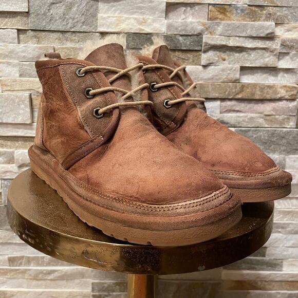 Vintage UGG Men’s 9 / Women’s 11 Shearling Chukka Boots | Distressed Chestnut
